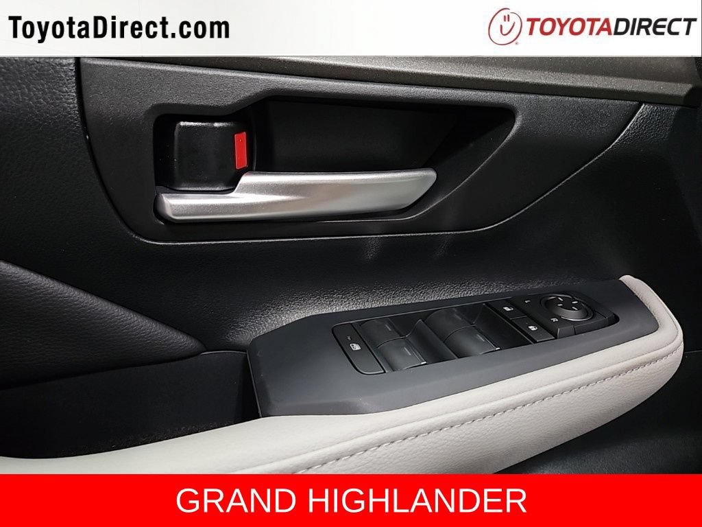 New 2026 Toyota Grand Highlander AWD image 11