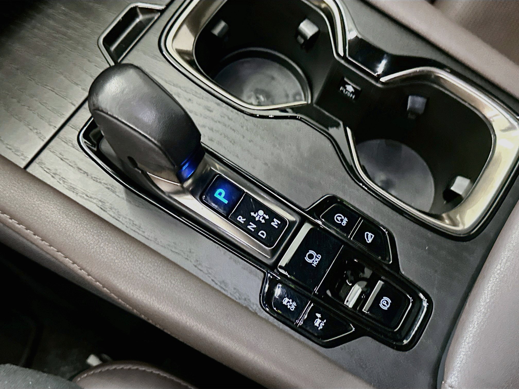 Used 2023 Lexus RX 350 AWD w/ Cold Area Package image 25
