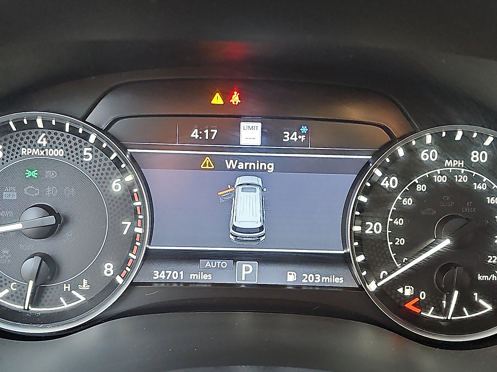 Certified 2022 Nissan Armada Platinum w/ Captain's Chairs Package image 25