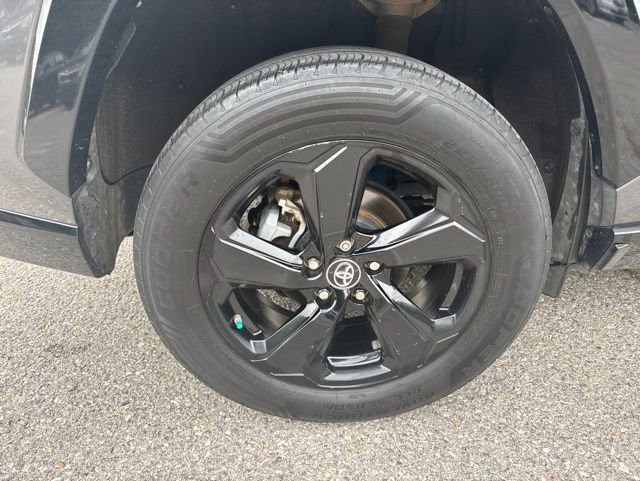 Used 2019 Toyota RAV4 XSE AWD/4WD image 8