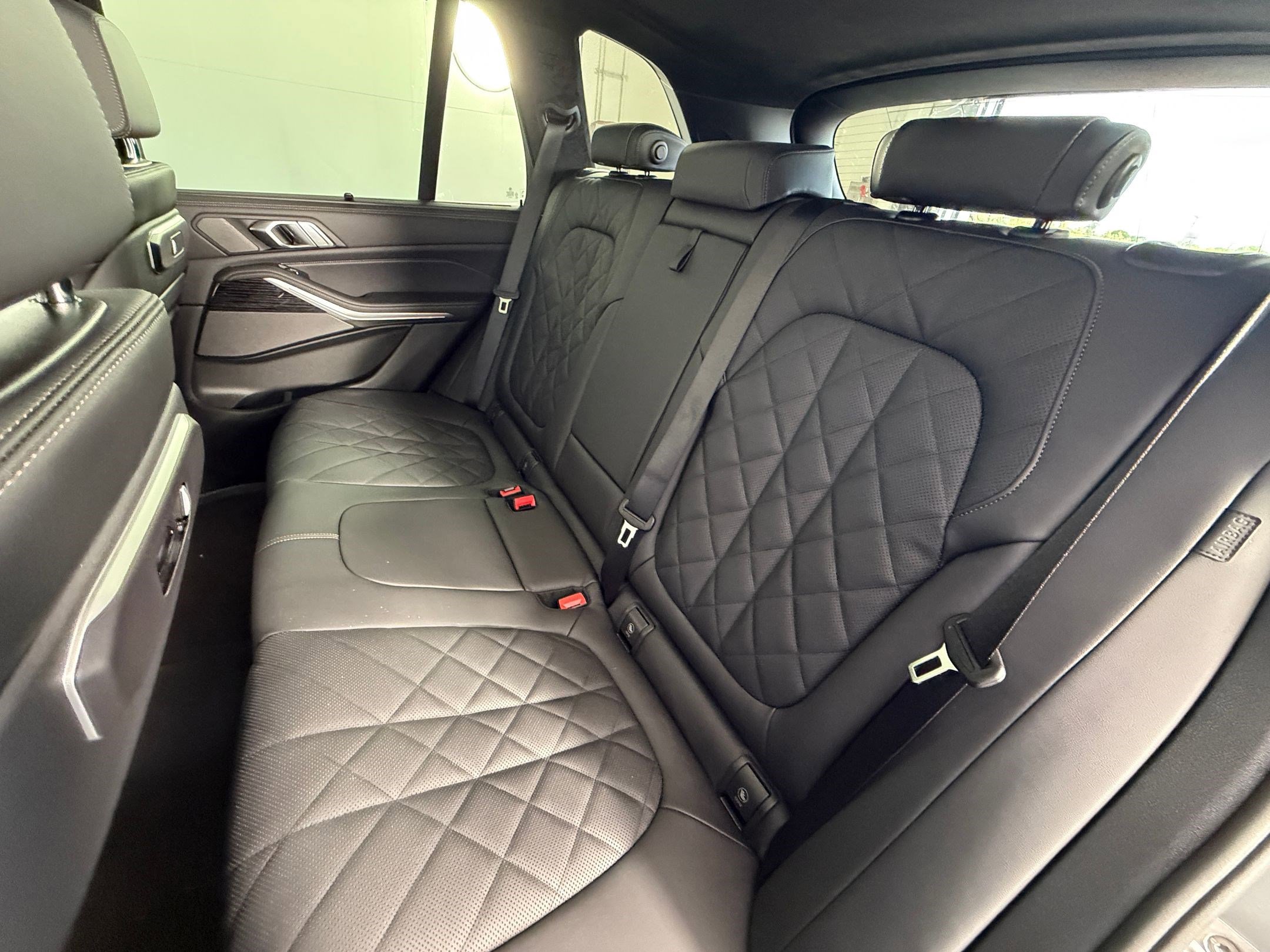 New 2026 BMW X5 xDrive50e w/ Executive Package image 29