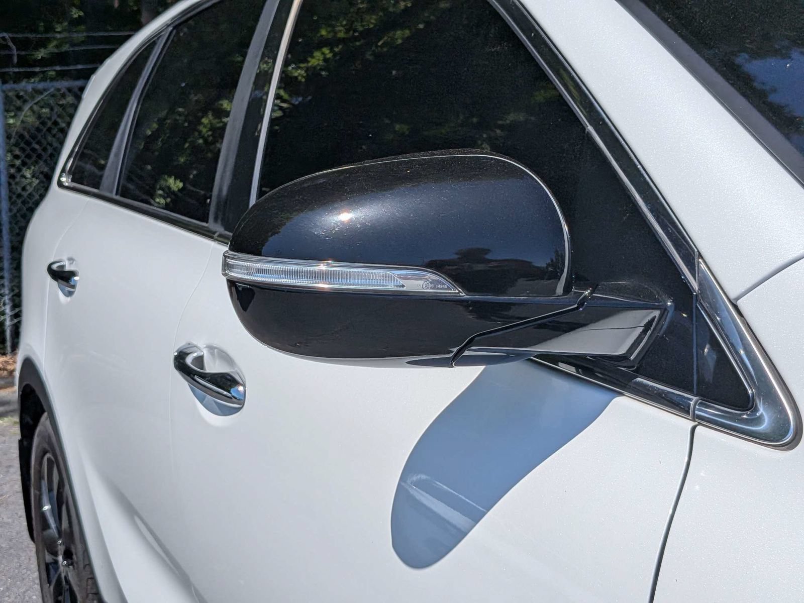 Used 2020 Kia Sorento S FWD image 11