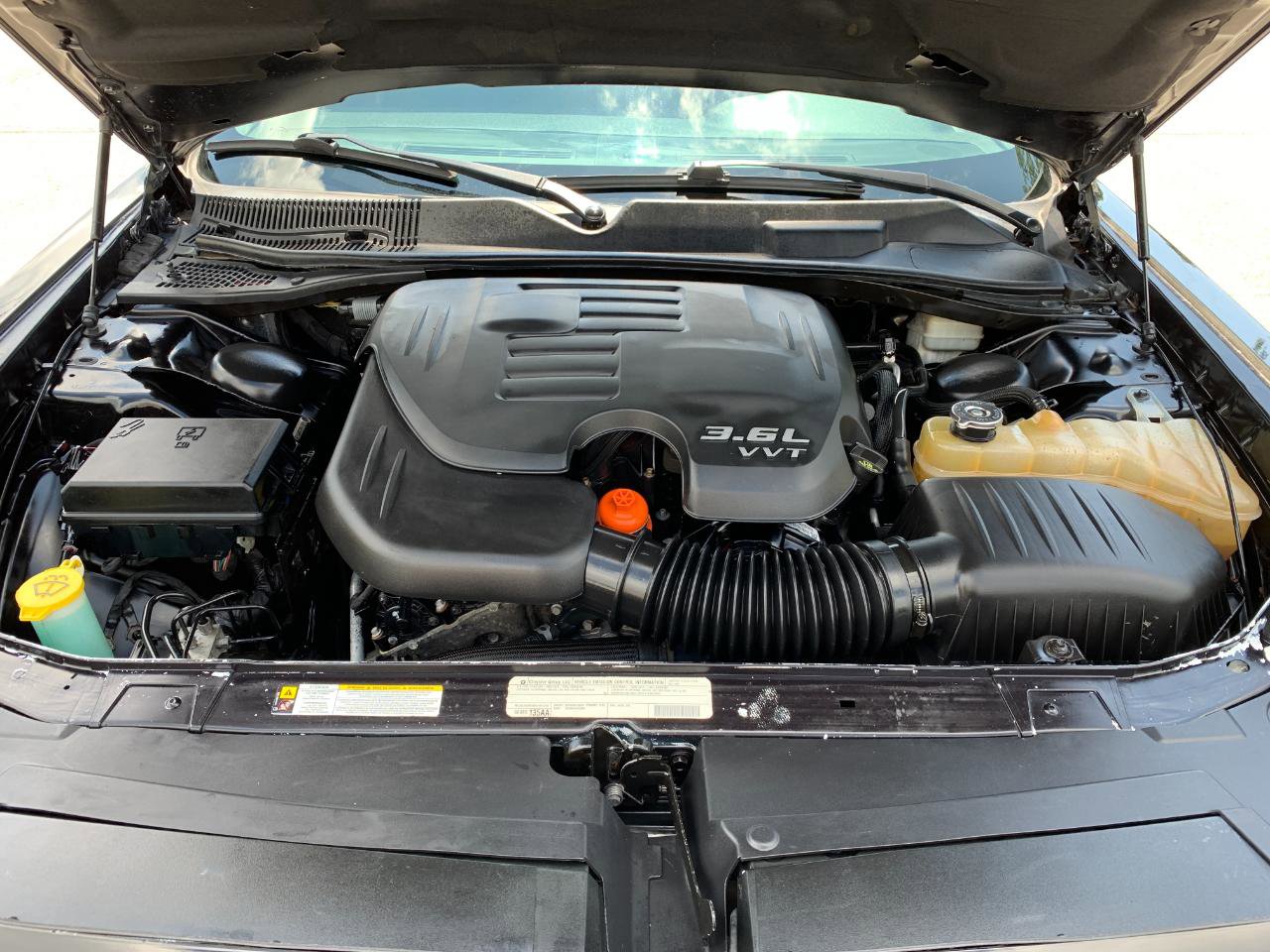 Used 2014 Dodge Challenger SXT RWD image 32
