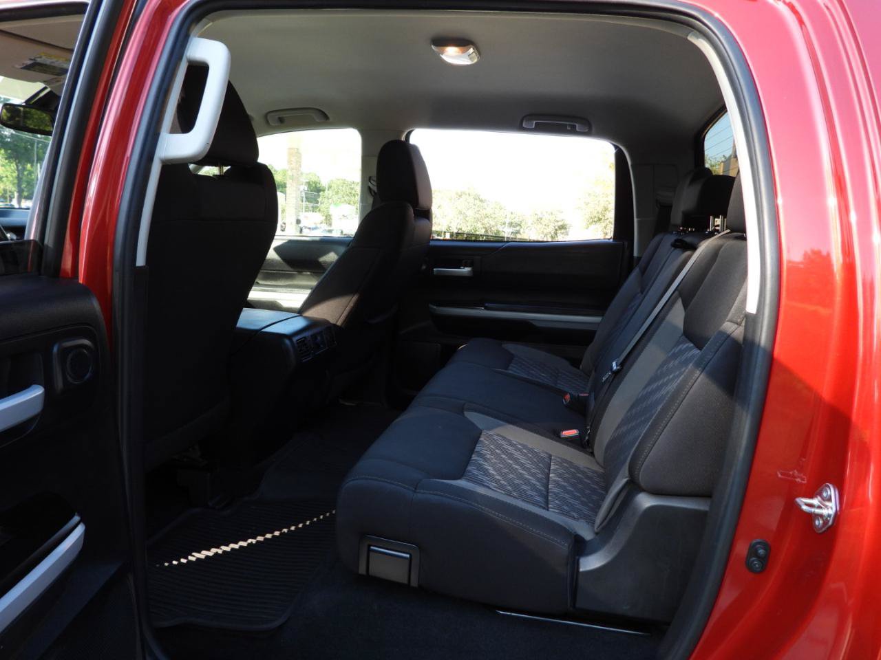 Used 2018 Toyota Tundra CrewMax SR5 w/ TRD Sport Package RWD image 54