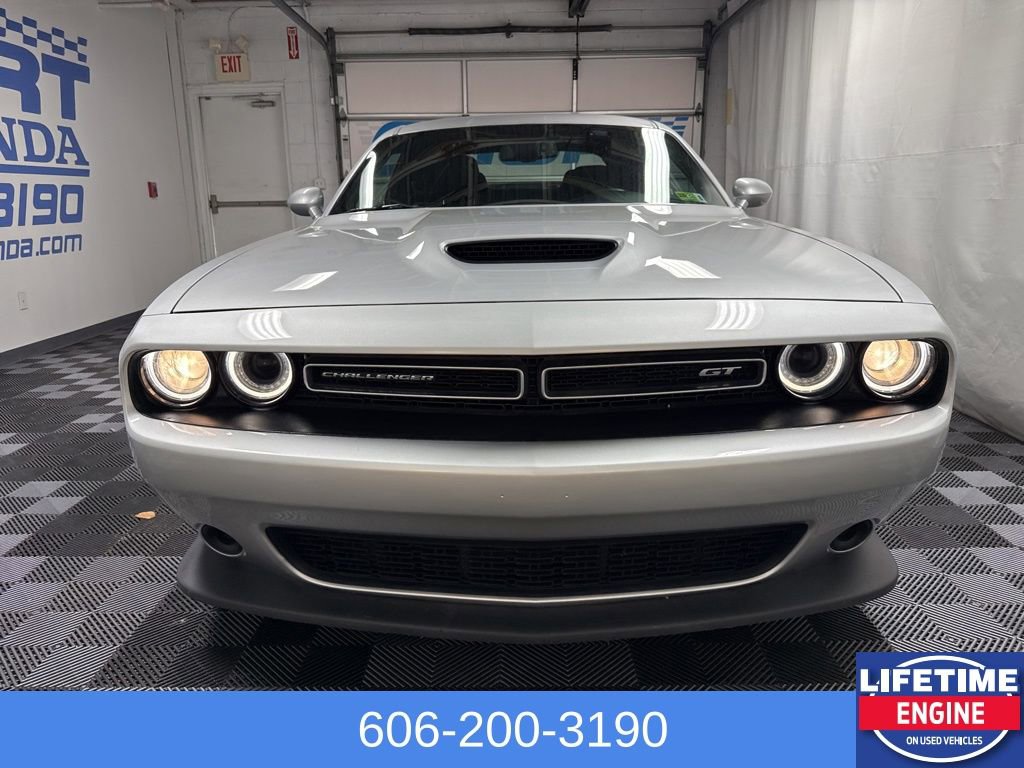 Used 2023 Dodge Challenger GT image 2