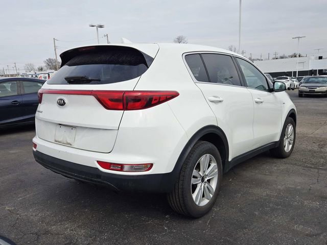 Used 2017 Kia Sportage LX image 3