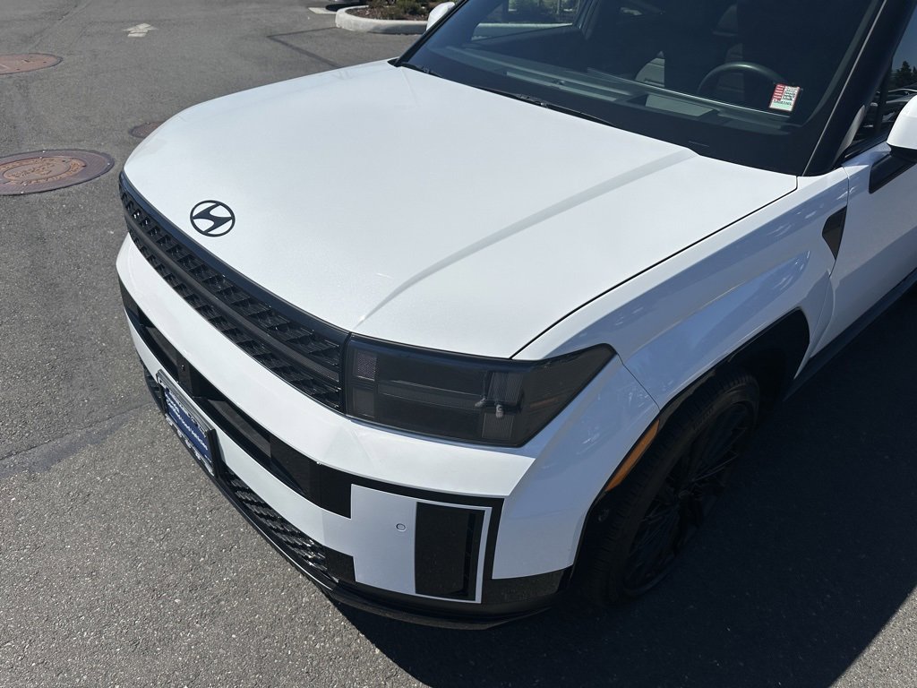 Used 2025 Hyundai Santa Fe Calligraphy image 4