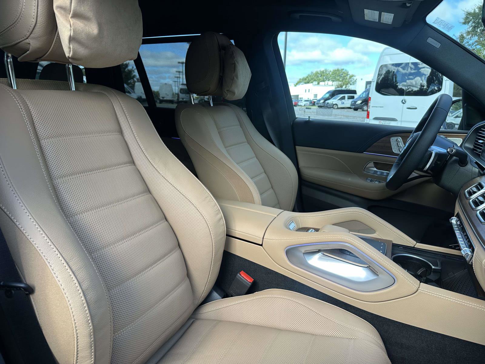 New 2026 Mercedes-Benz GLS 450 4MATIC image 6