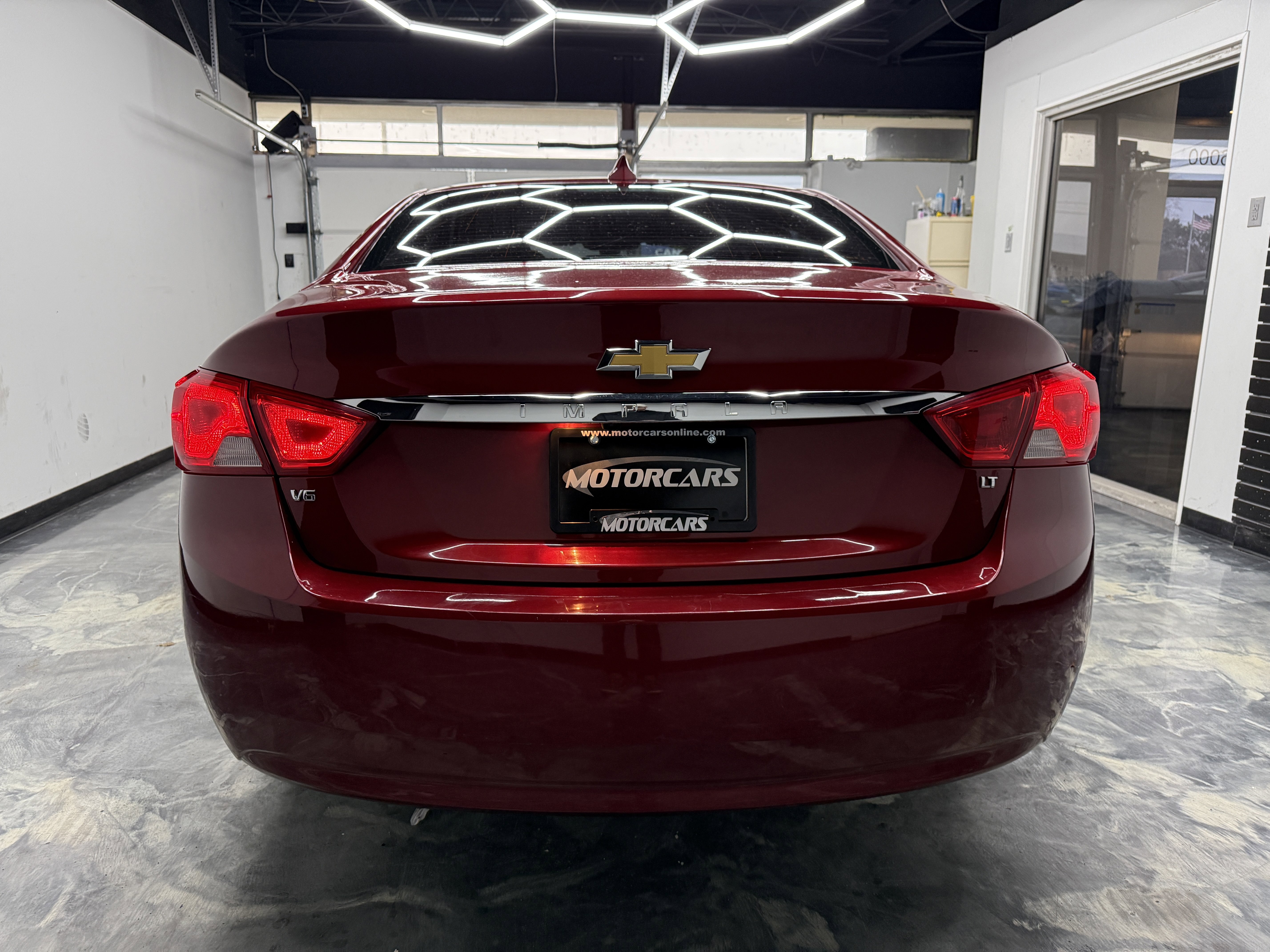 Used 2018 Chevrolet Impala LT image 4