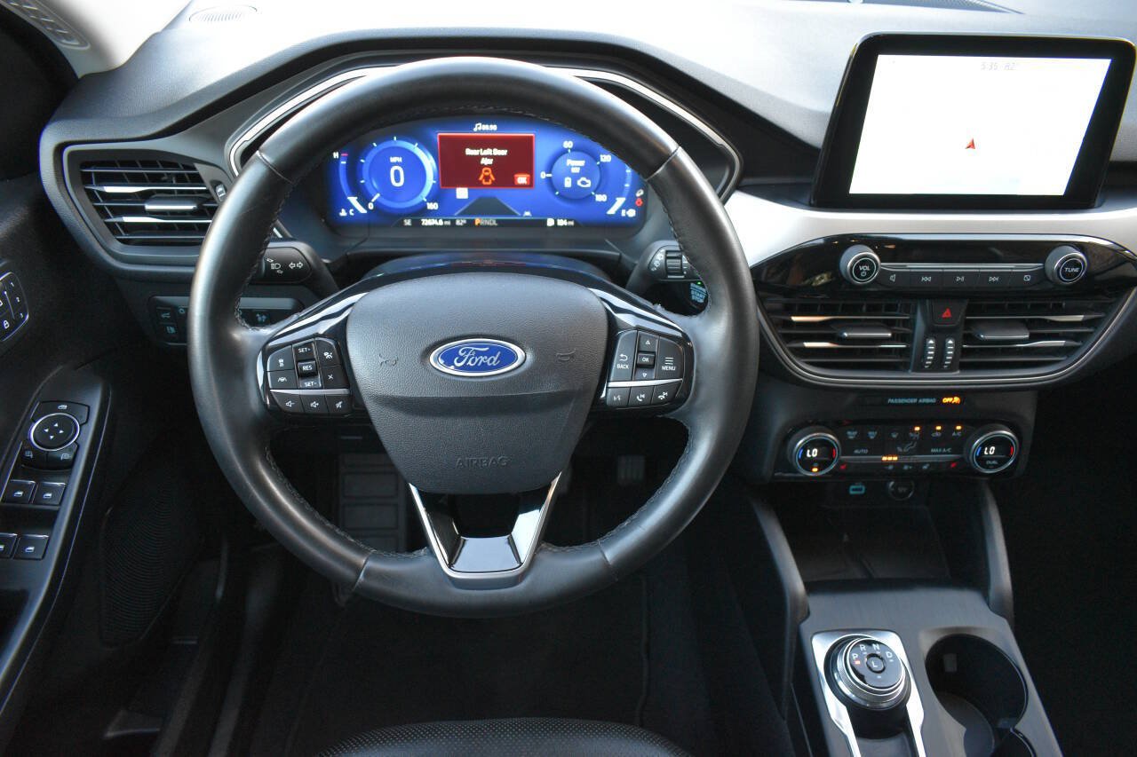 Used 2021 Ford Escape SEL w/ Technology Package FWD image 15