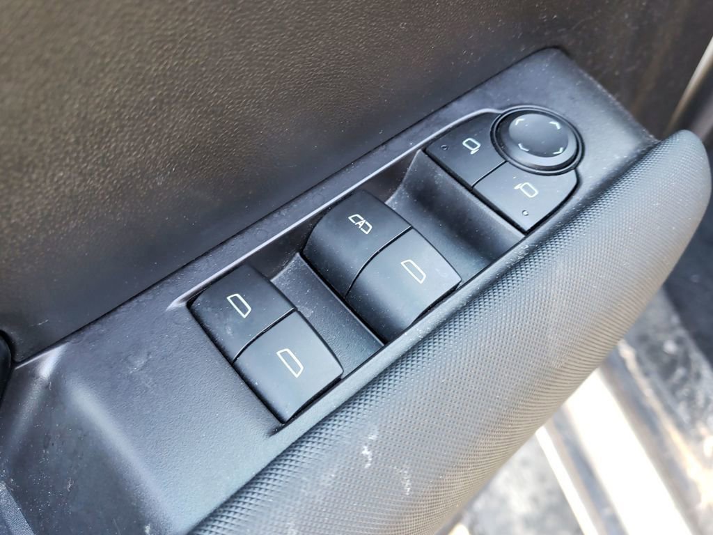 Used 2023 Chevrolet Colorado Z71 w/ Z71 Convenience Package 2 image 12