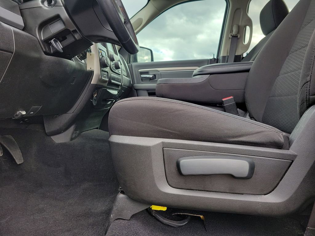 Used 2019 RAM 1500 Classic Warlock w/ Electronics Group image 17