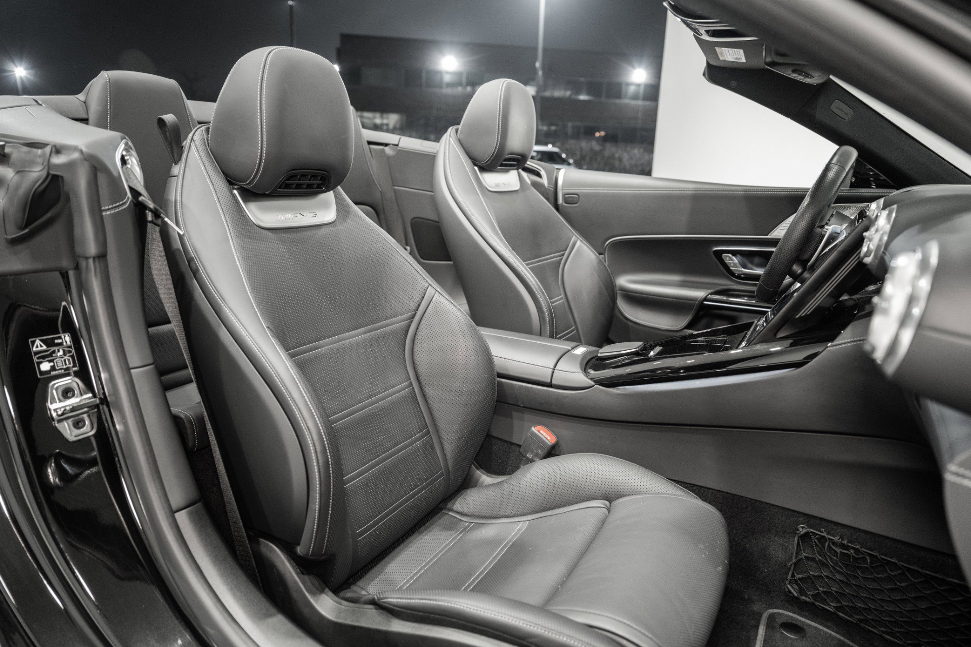 Used 2023 Mercedes-Benz SL 63 AMG 4MATIC image 25