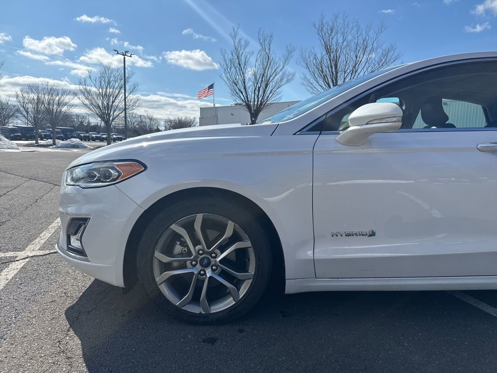 Used 2019 Ford Fusion Titanium image 5