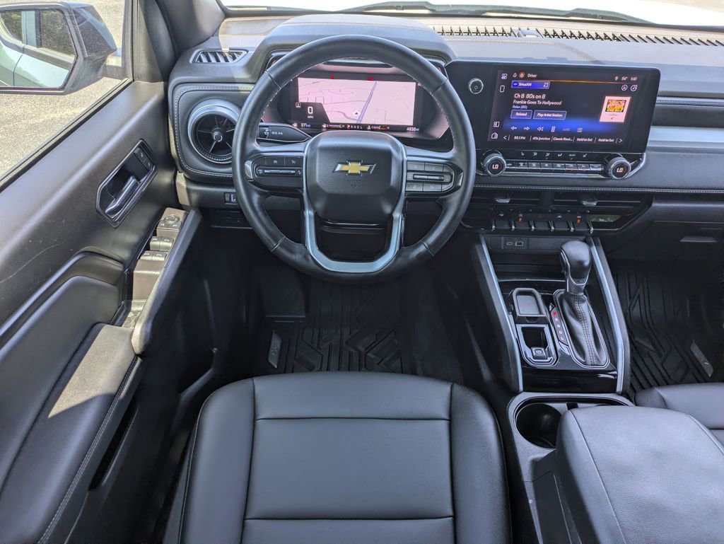 Used 2025 Chevrolet Colorado LT w/ LT Convenience Package RWD image 3