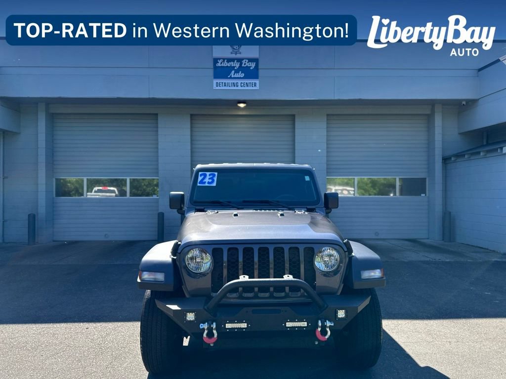 Used 2023 Jeep Gladiator Sport AWD/4WD image 2