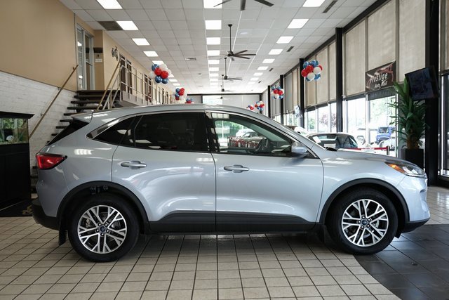 Used 2022 Ford Escape SEL w/ Technology Package image 16