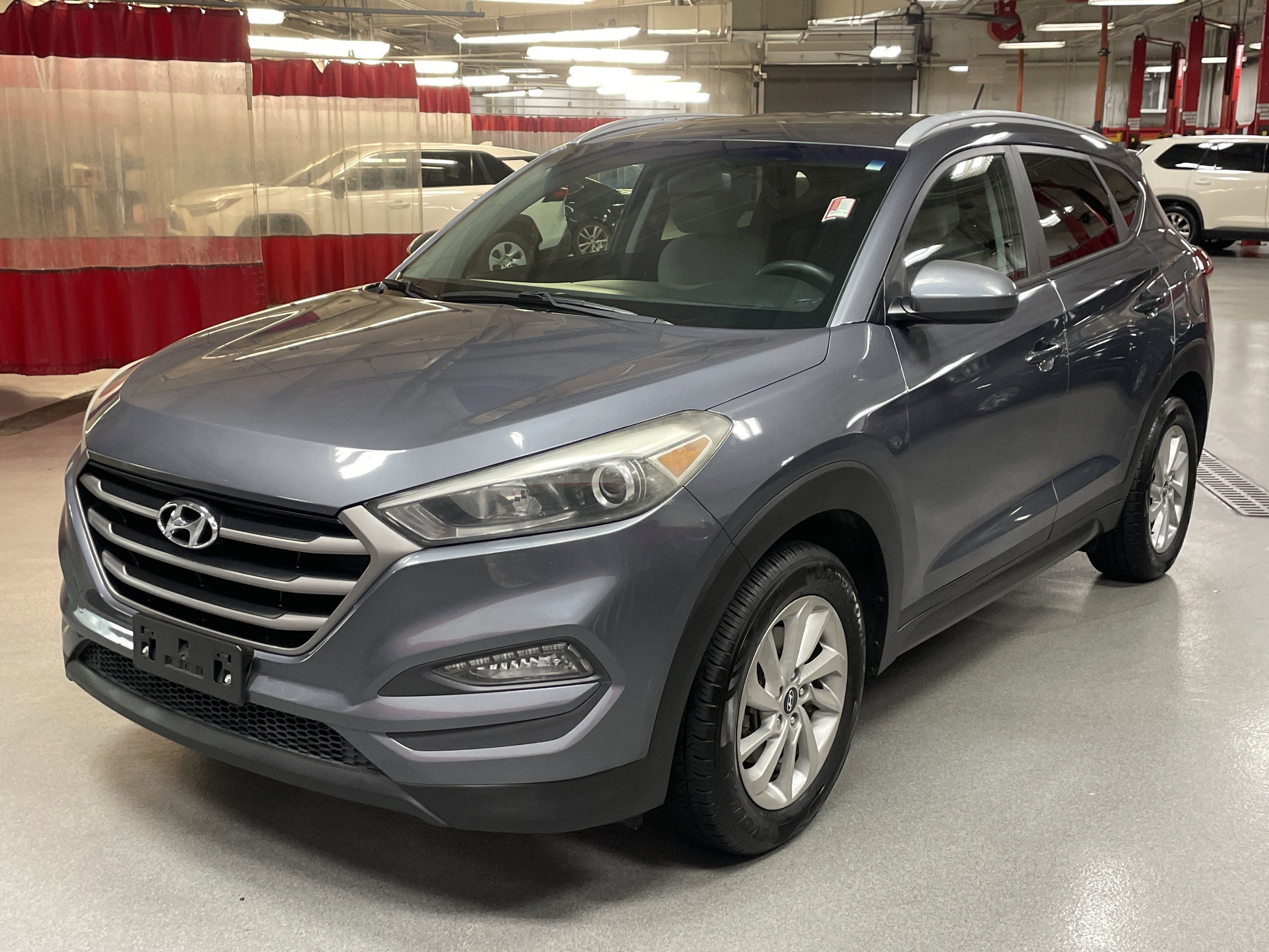 Used 2016 Hyundai Tucson SE w/ Option Group 02 FWD image 5
