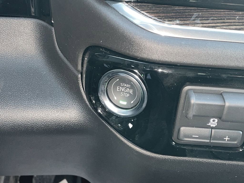 New 2026 GMC Sierra 2500 SLE w/ SLE Value Package; image 23