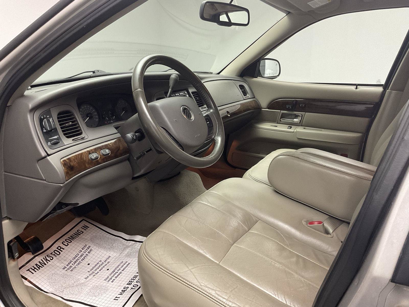Used 2010 Mercury Grand Marquis LS RWD image 11
