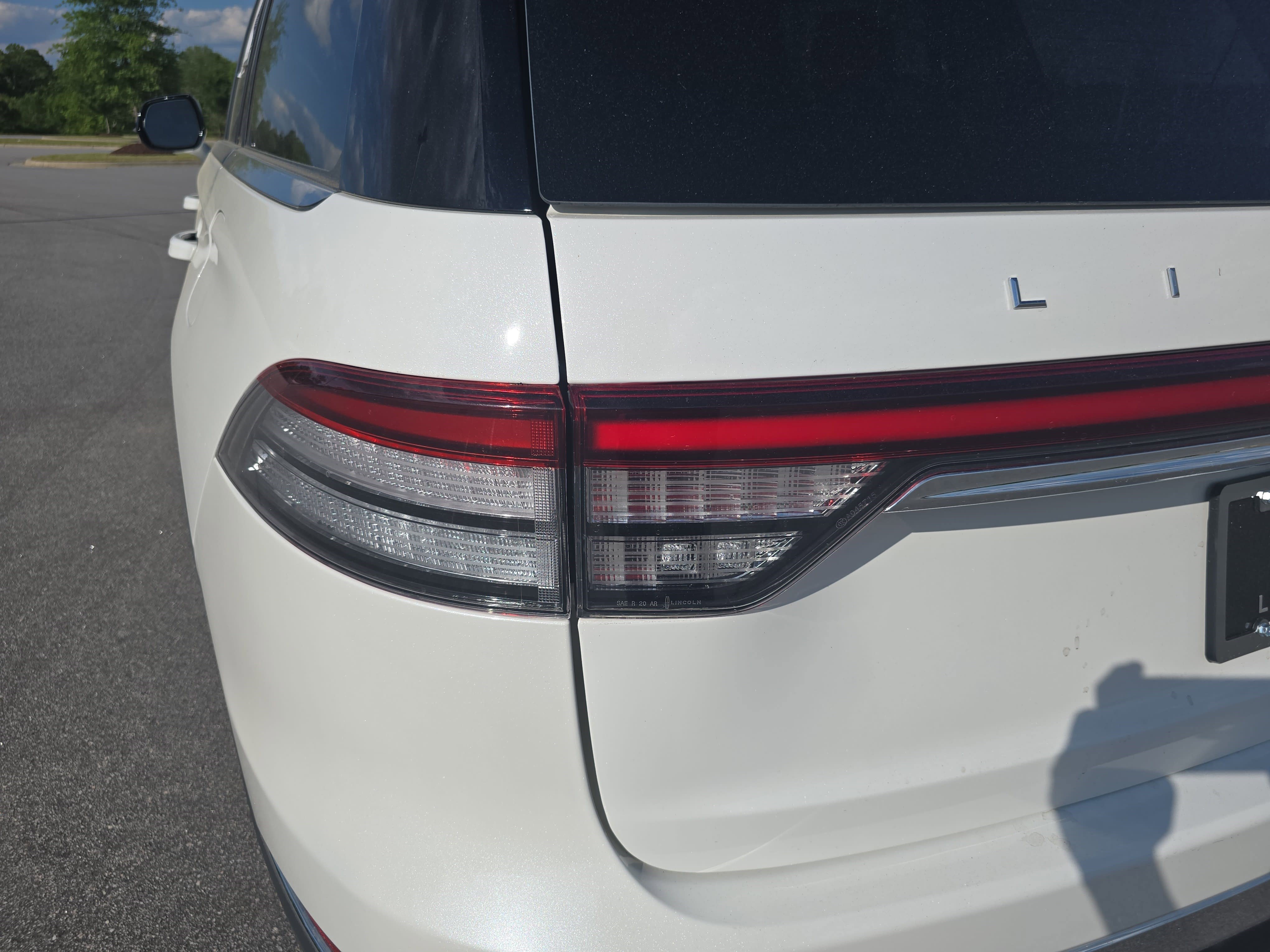 Certified 2023 Lincoln Aviator Reserve w/ Elements Package Plus AWD/4WD image 35