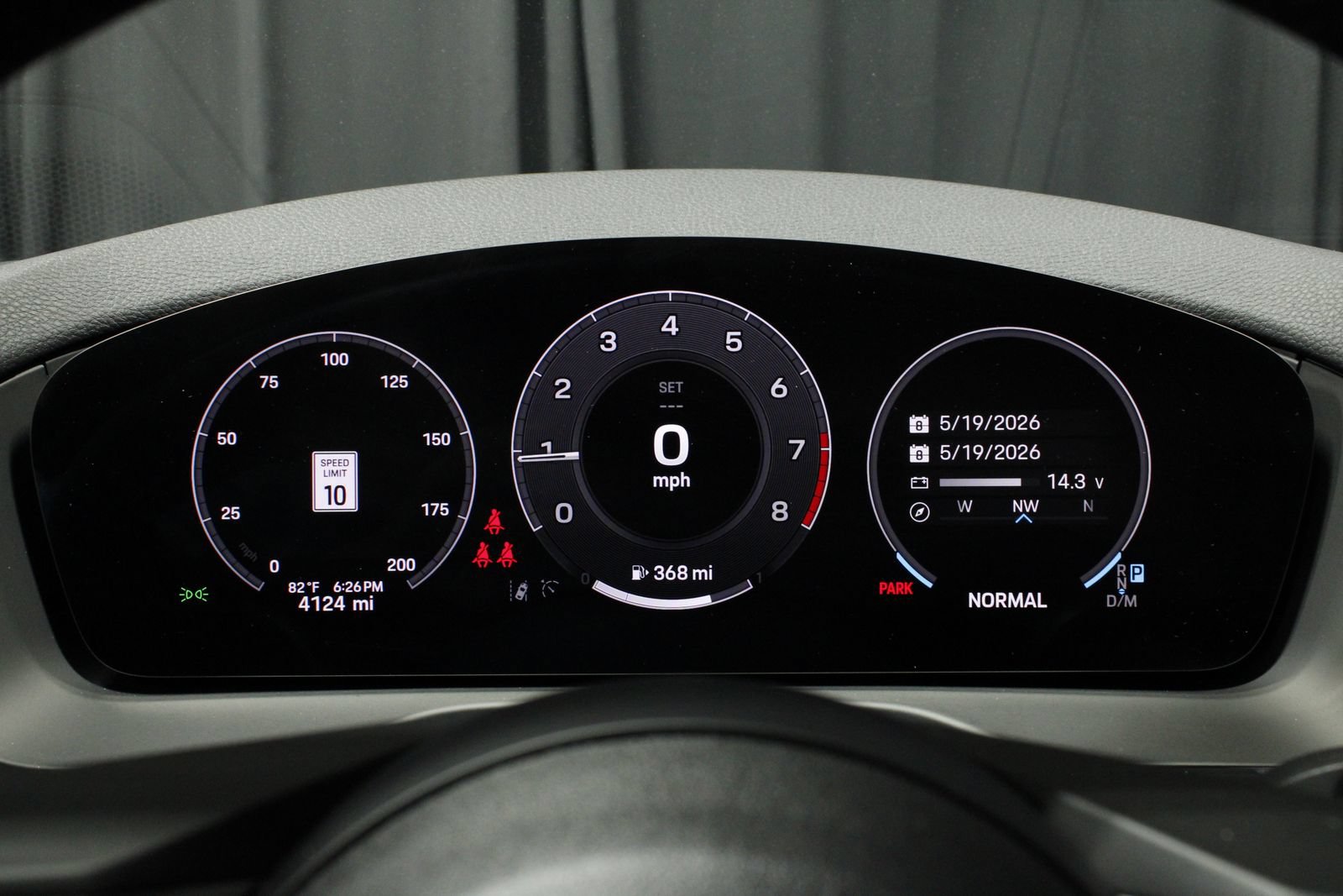 Certified 2025 Porsche Panamera 4 AWD/4WD image 12