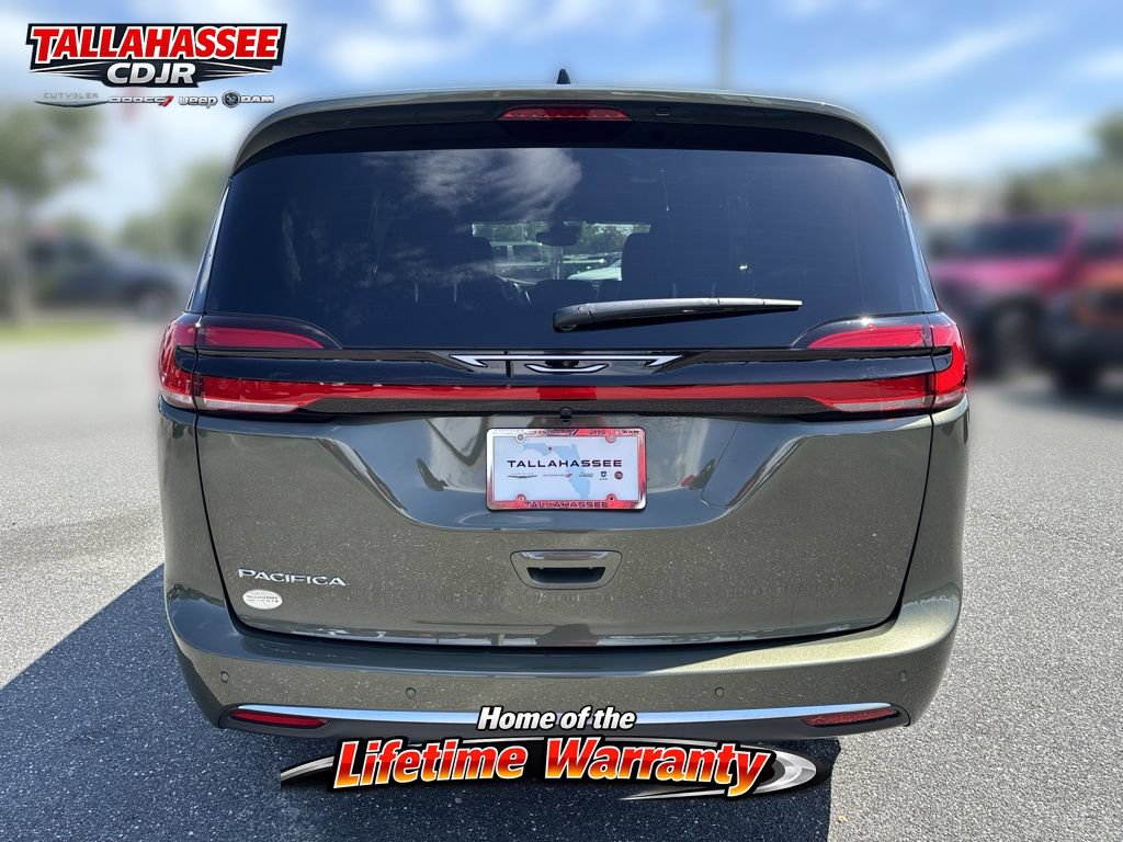 New 2027 Chrysler Pacifica Select FWD image 4