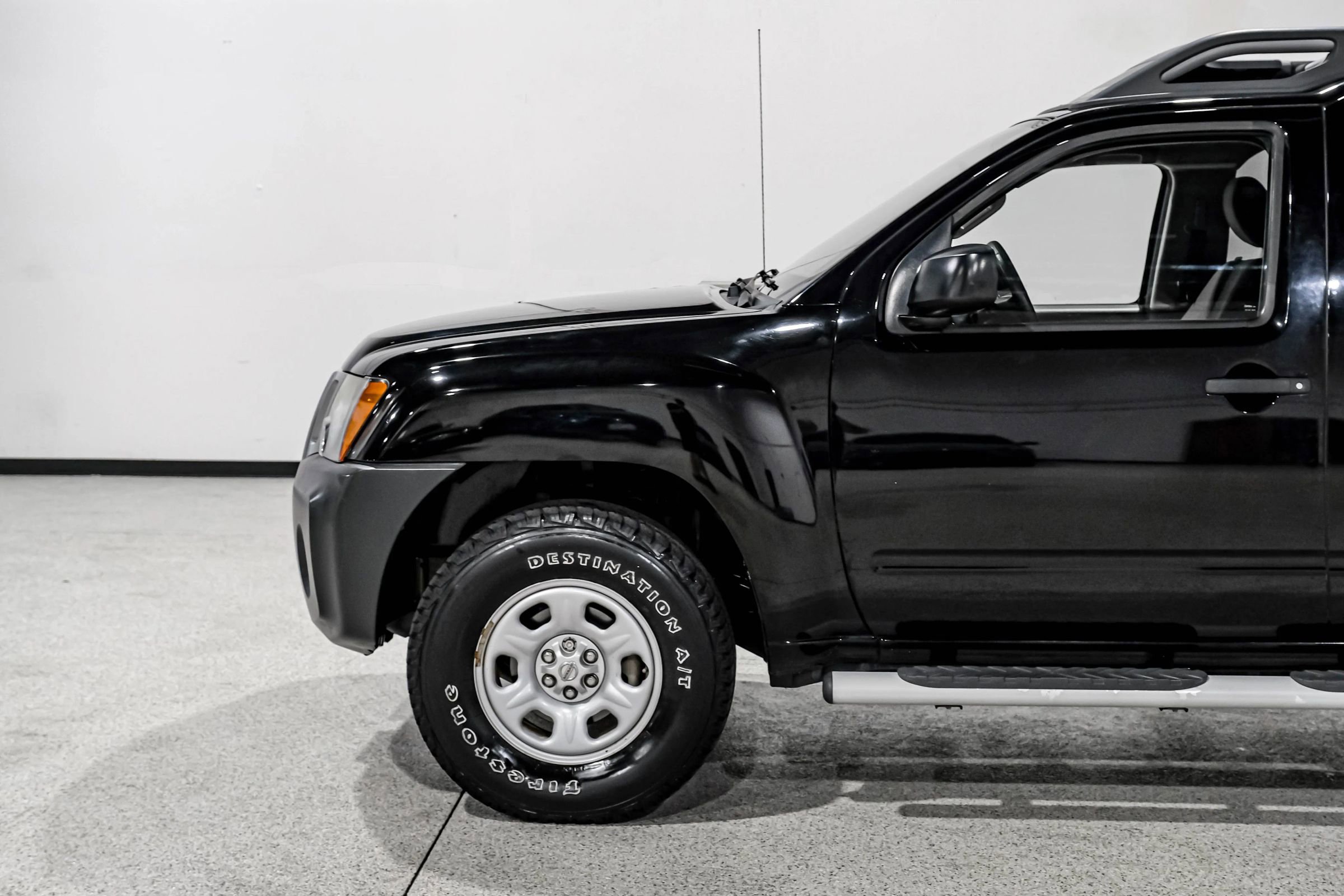 Used 2015 Nissan Xterra X AWD/4WD image 10