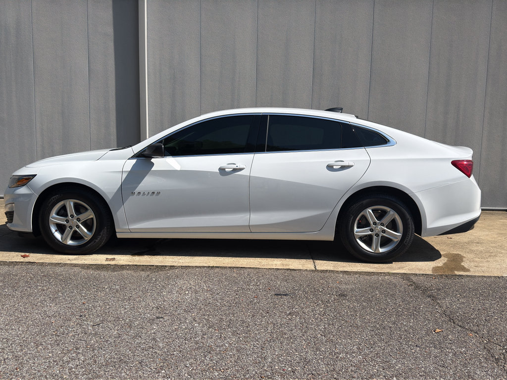 Used 2023 Chevrolet Malibu LS FWD image 7