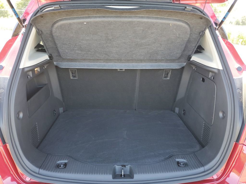 Used 2019 Buick Encore Sport Touring FWD image 29