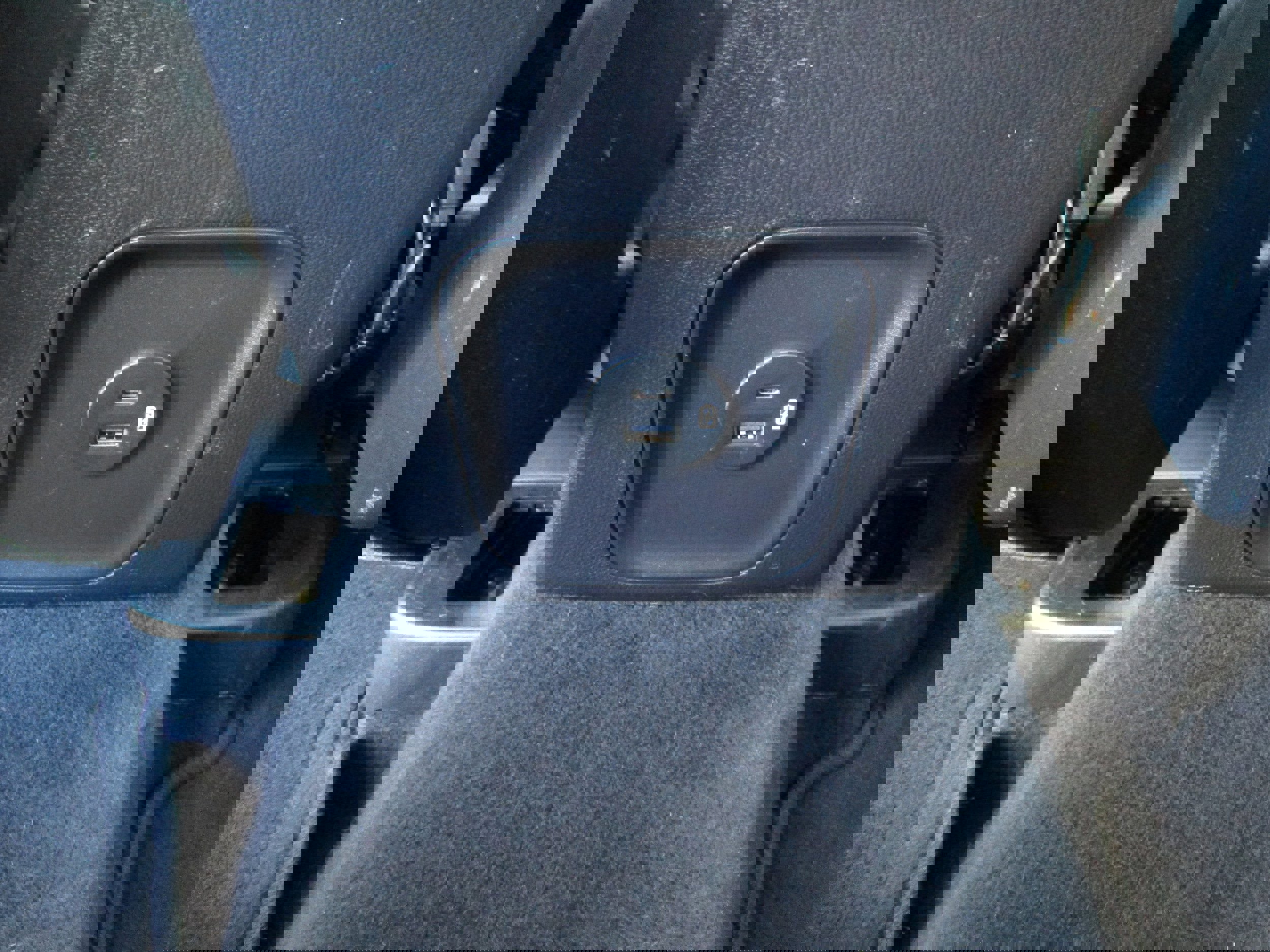 Used 2022 Ford Escape SE w/ Convenience Package image 39