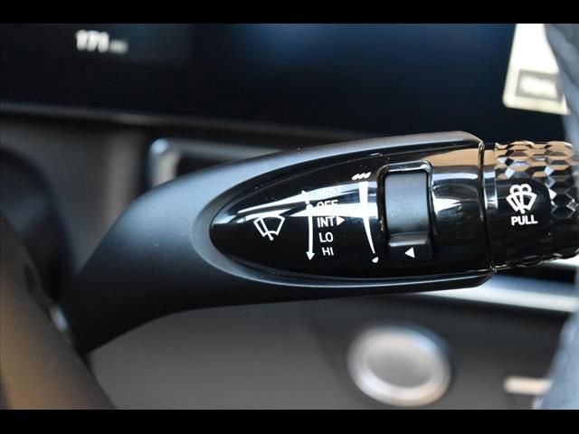 Certified 2025 Hyundai Elantra SEL FWD image 27