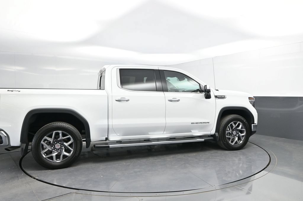 Used 2025 GMC Sierra 1500 SLT w/ SLT Premium Package AWD/4WD image 8