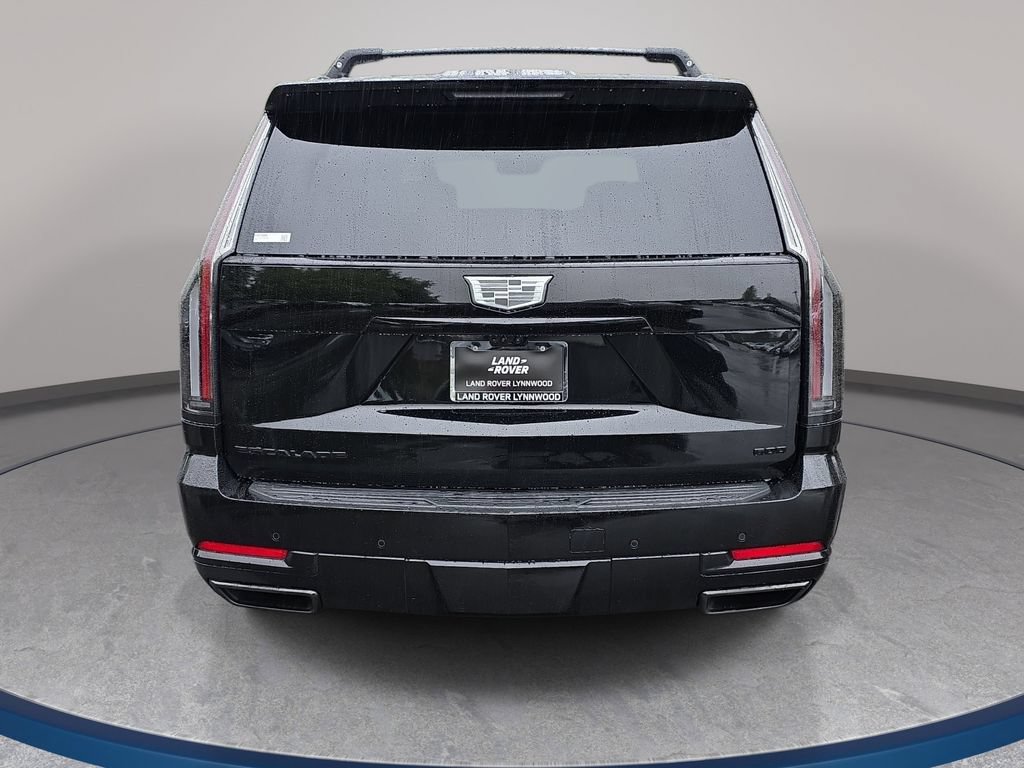 Used 2025 Cadillac Escalade Sport Platinum w/ LPO, ONYX Package AWD/4WD image 7