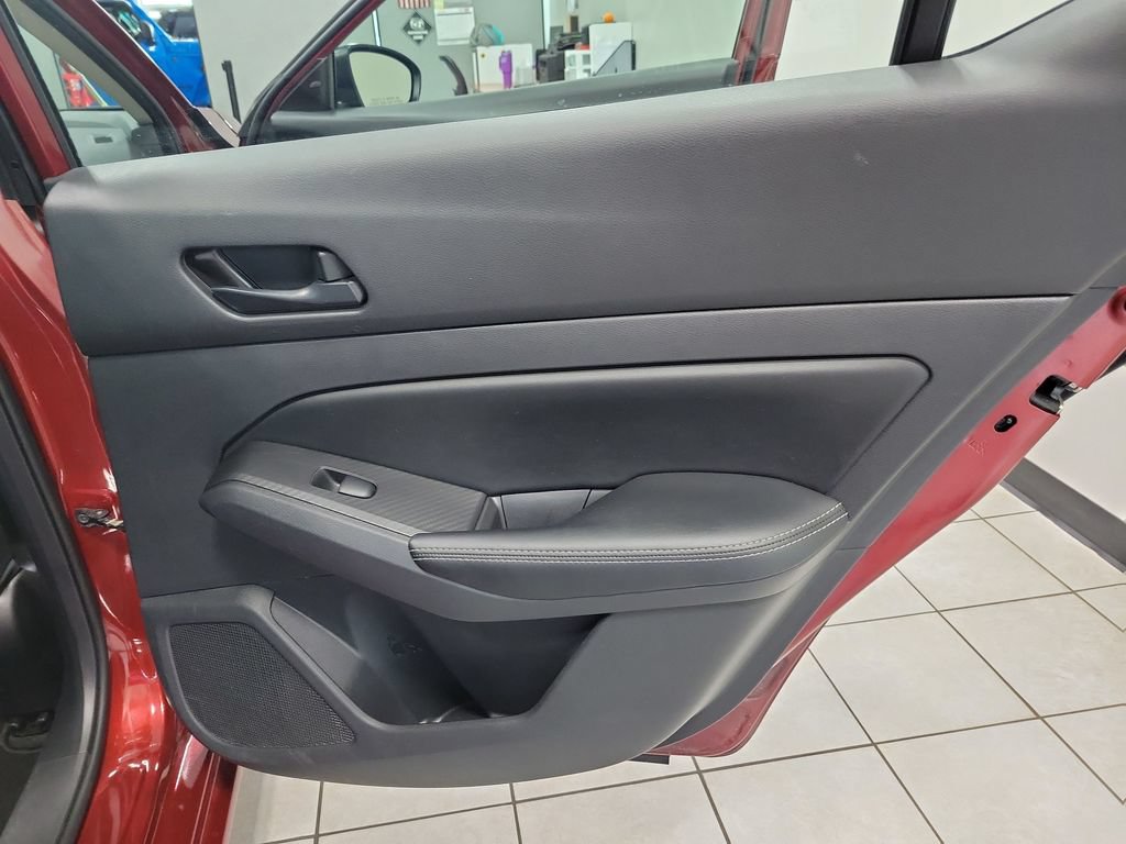 Used 2024 Nissan Altima 2.5 SV FWD image 17