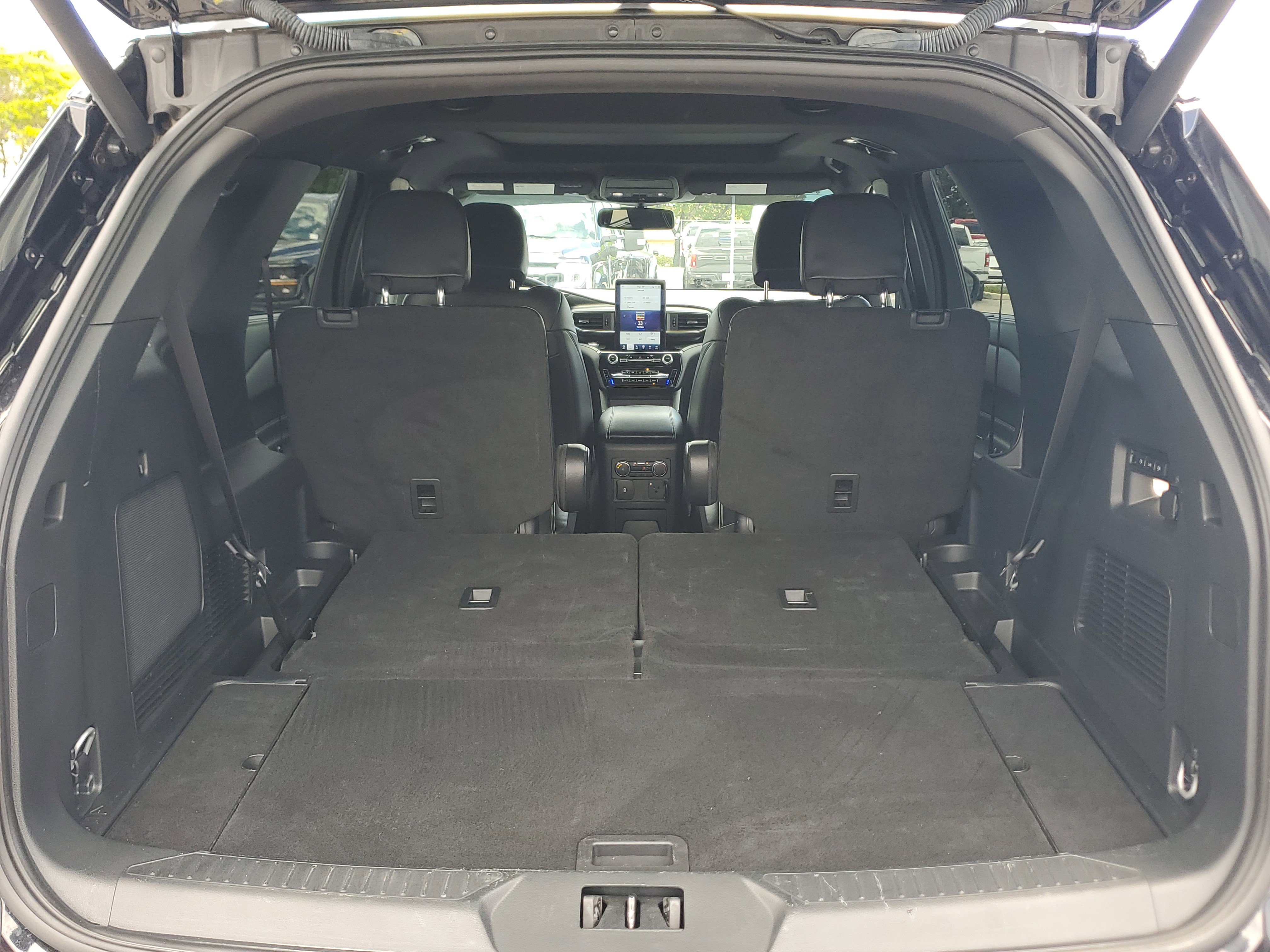 Used 2023 Ford Explorer ST w/ Equipment Group 401A AWD/4WD image 12