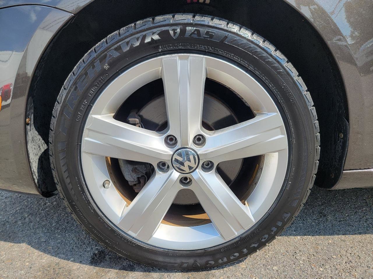 Used 2012 Volkswagen Eos Lux FWD image 21