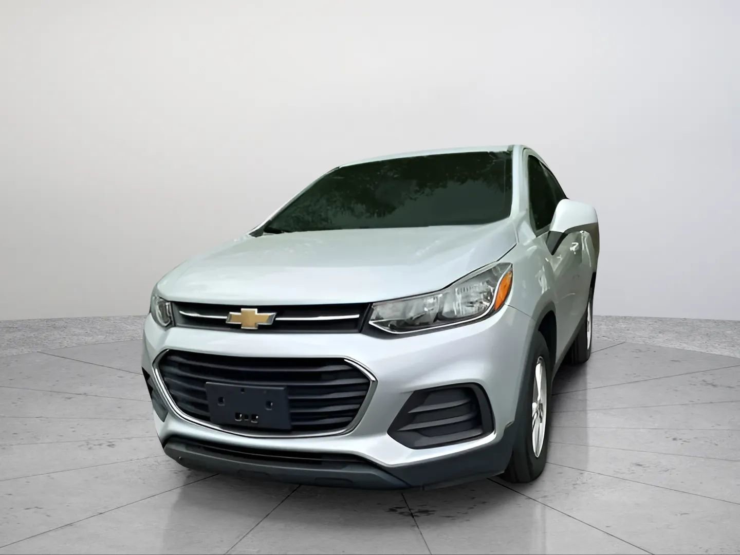 Used 2020 Chevrolet Trax LS w/ Tint and Cruise Package image 10