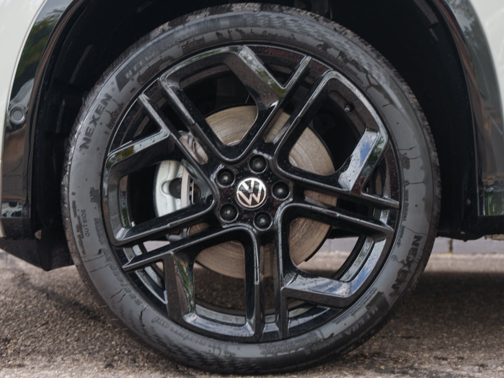 New 2026 Volkswagen Tiguan SE R-Line AWD/4WD image 7