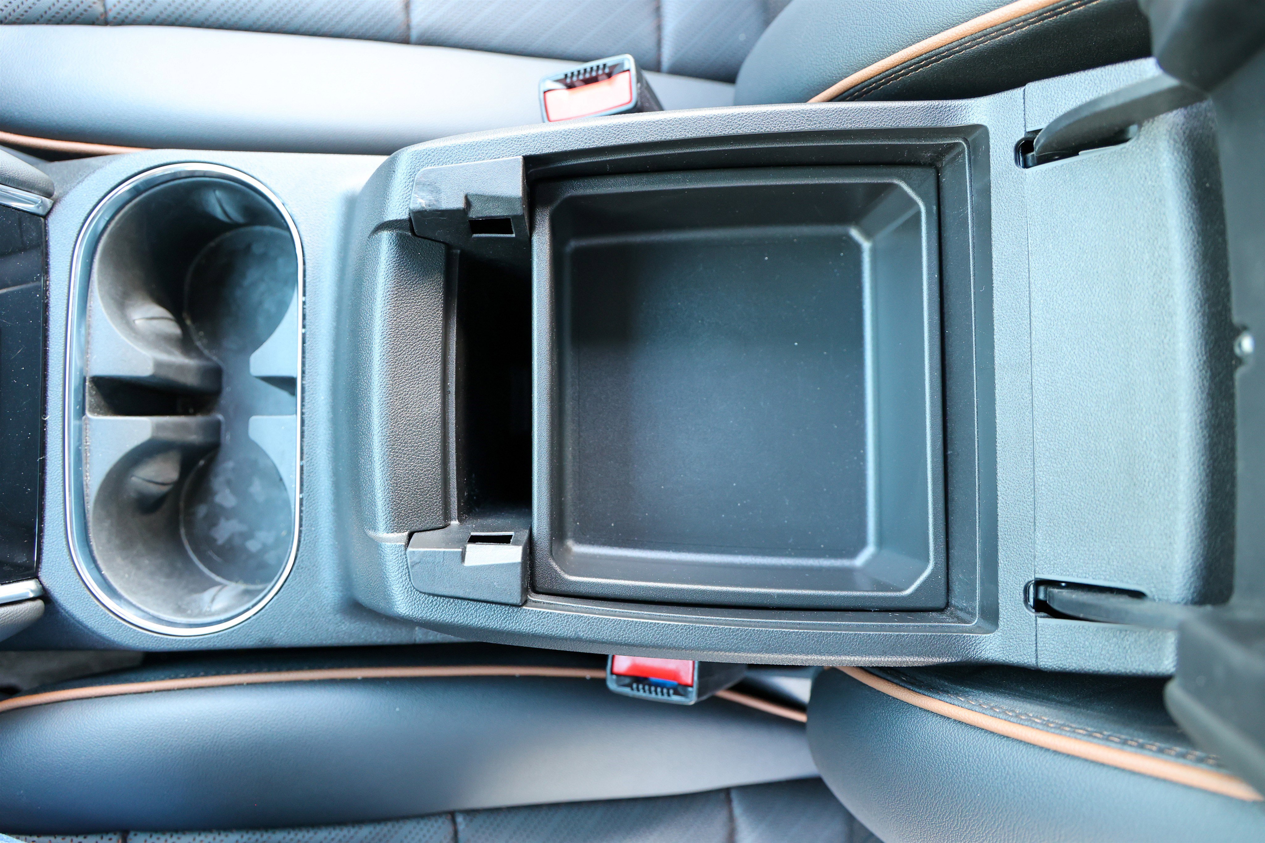 Used 2025 GMC Canyon AT4 w/ AT4 Premium Package image 29