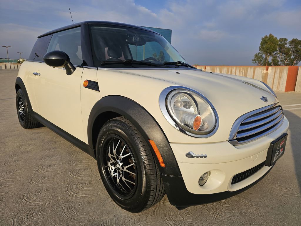 Used 2009 MINI Cooper Hardtop image 5