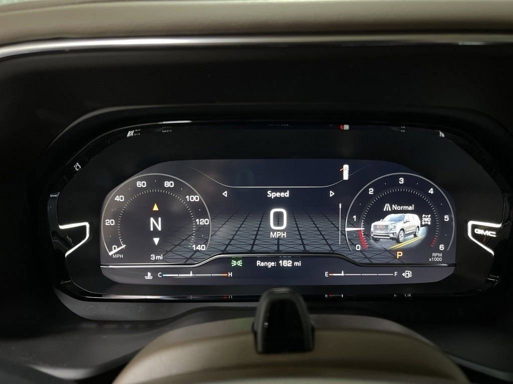 Used 2024 GMC Yukon XL Denali w/ Advanced Technology Package image 13