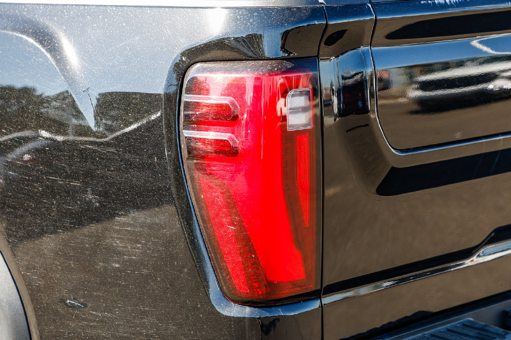 Used 2024 GMC Sierra 2500 Denali Ultimate AWD/4WD image 20