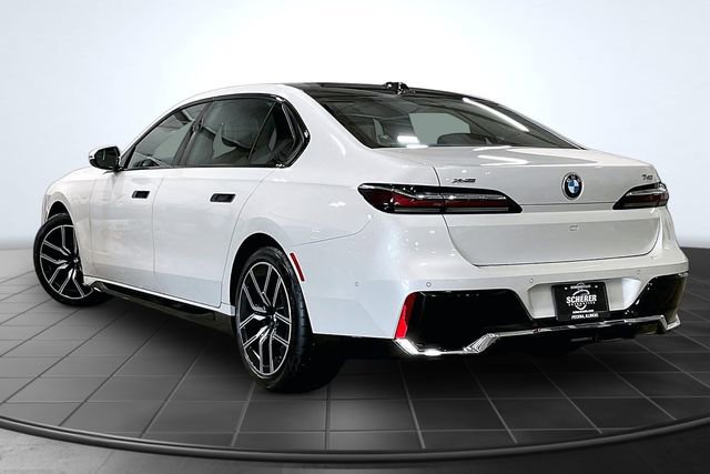 Used 2024 BMW 740i xDrive w/ Premium Package AWD/4WD image 14