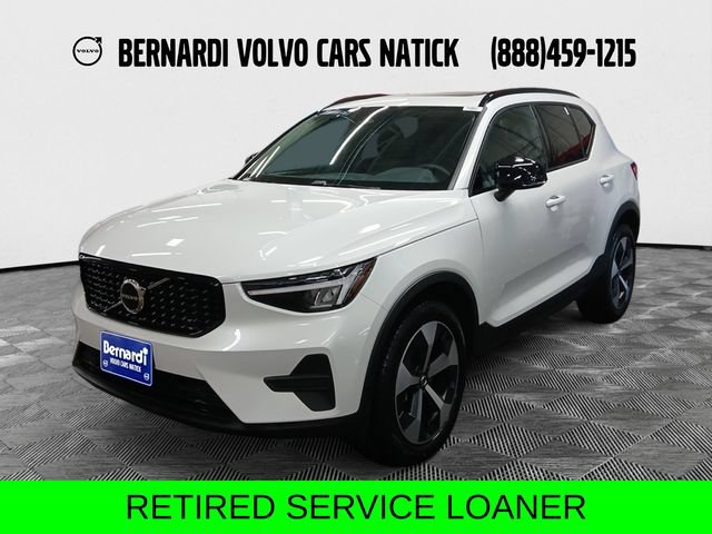 Certified 2026 Volvo XC40 B5 Core w/ Climate Package AWD/4WD image 1