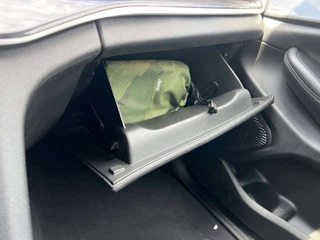 Certified 2023 Jeep Grand Cherokee L Laredo w/ Luxury Tech Group I image 33