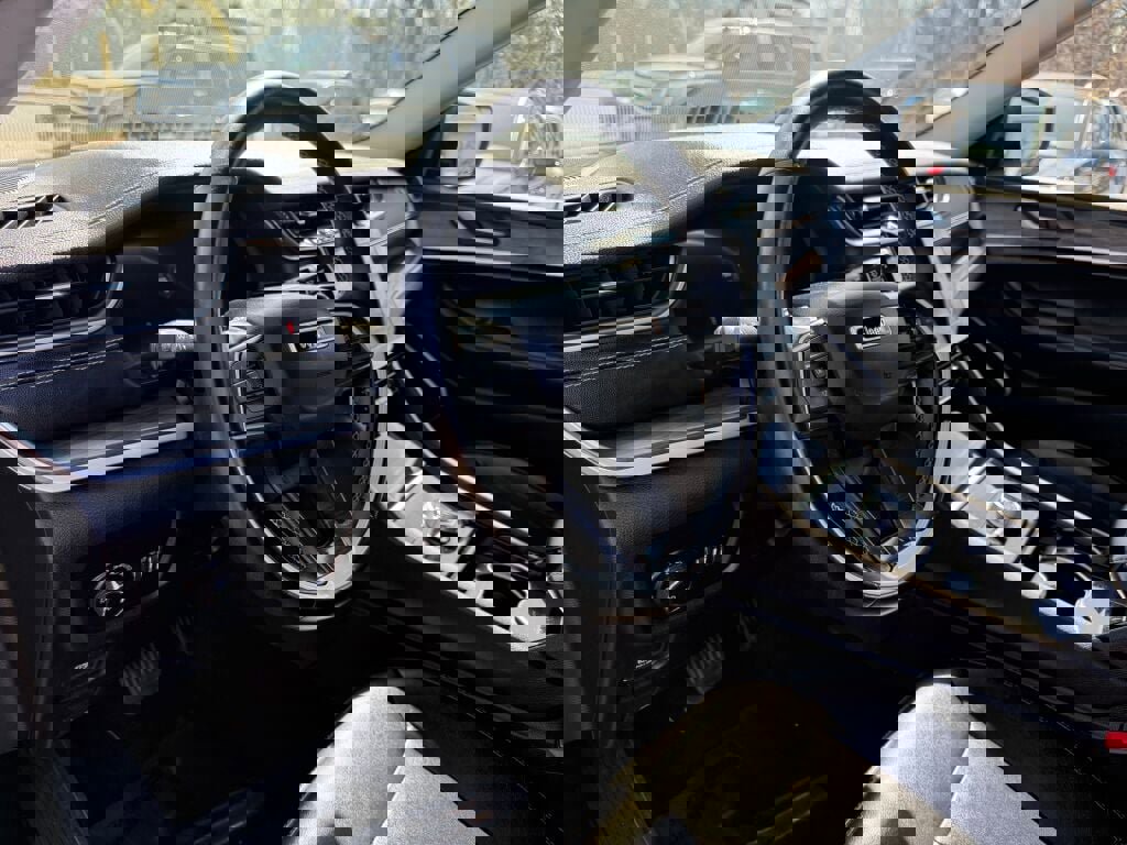 Used 2021 Jeep Grand Cherokee L Limited image 11