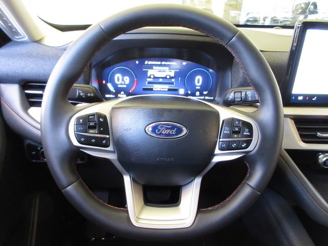Certified 2025 Ford Explorer Active image 14