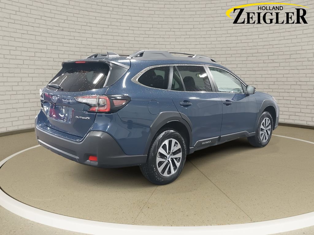 Used 2025 Subaru Outback Premium AWD/4WD image 5