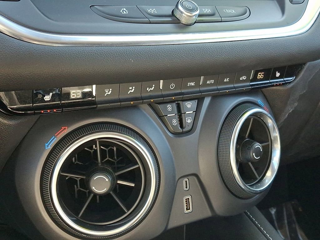 Certified 2025 Chevrolet Blazer LT image 15